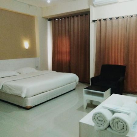 Myrooms Bekasi Buitenkant foto