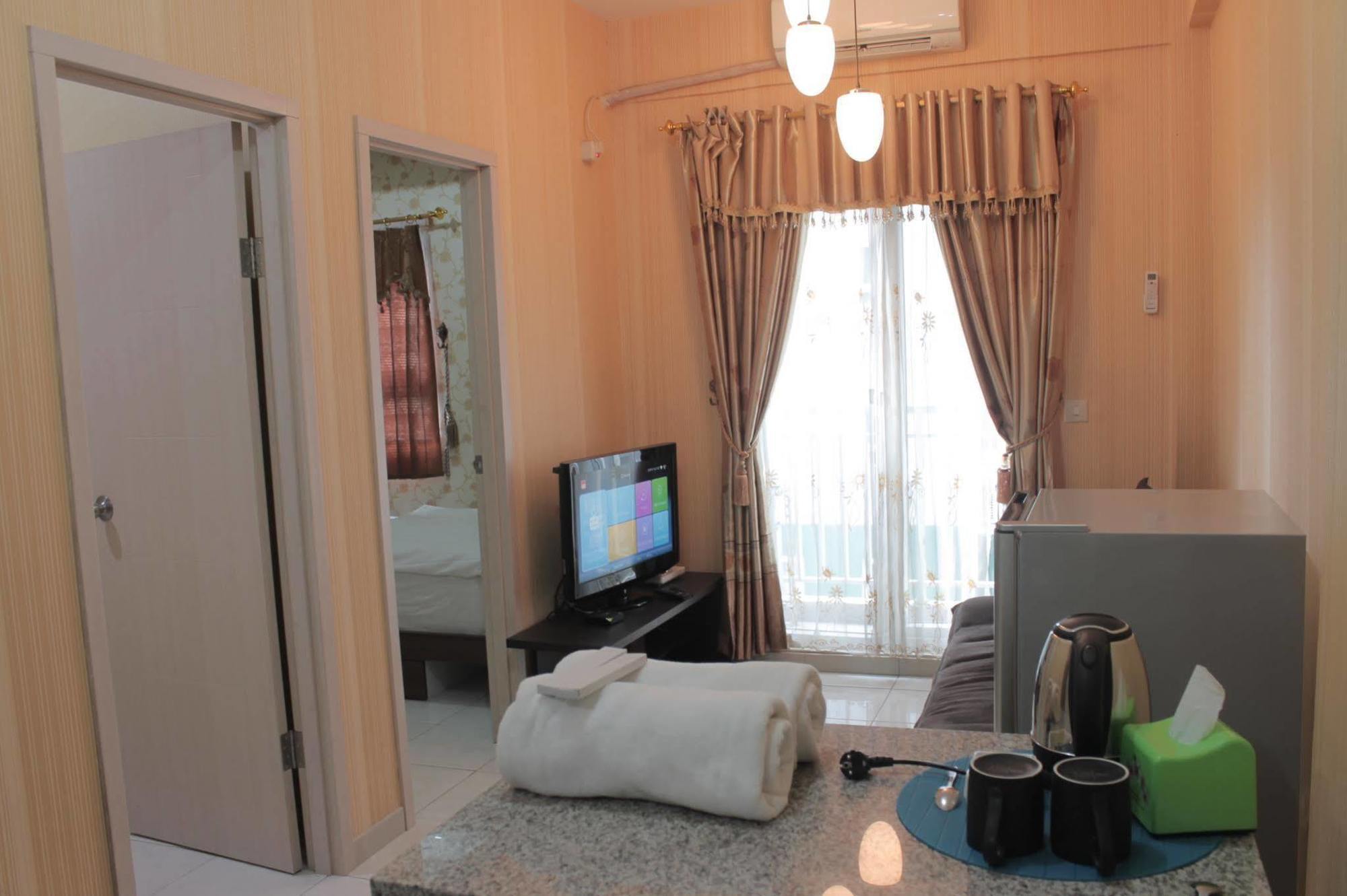 Myrooms Bekasi Buitenkant foto