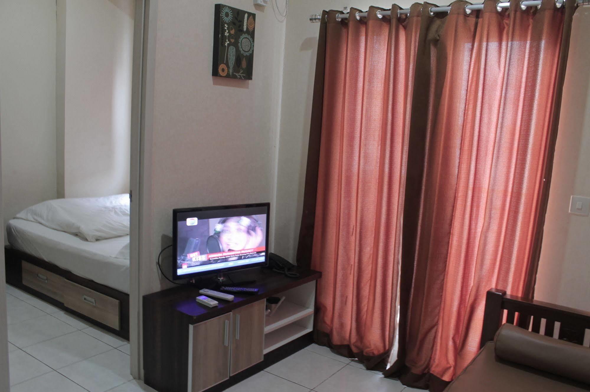 Myrooms Bekasi Buitenkant foto